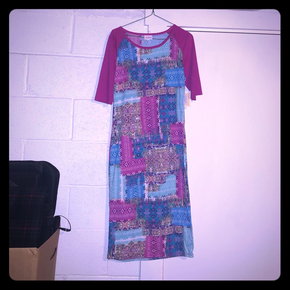BNWT SMALL LULAROE JULIA DRESS
